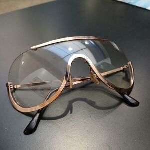 Stylish Gold Aviator Sunglasses